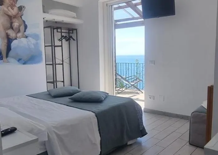 Гостевой дом Da Claudio Конка-дей-Марини